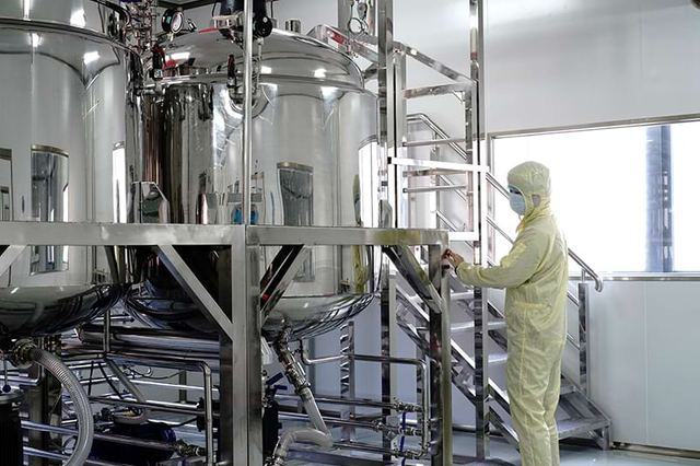 Mixing equipment for teeth whitening gel and oral care pastes